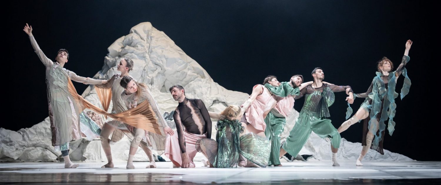 Elisabeth-Schilling-Florescence-in-Decay-©-Pierre-Weber-homepage